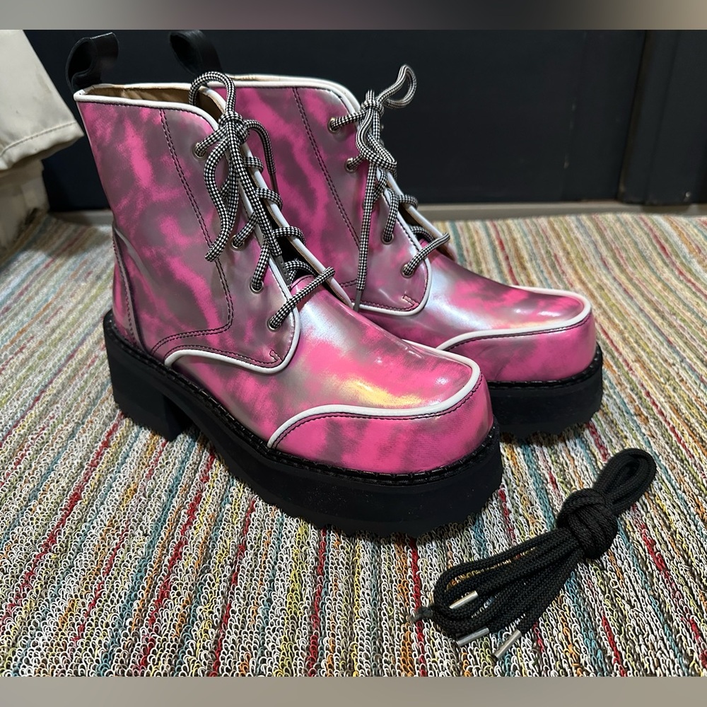 Fluevog NEW IN BOX F-Shoe Hi Revna metallic pink/silver platform boot - 8/8.5 - Picture 2 of 16